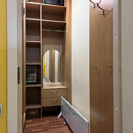 Apartment Near Gulliver Kiev Buitenkant foto