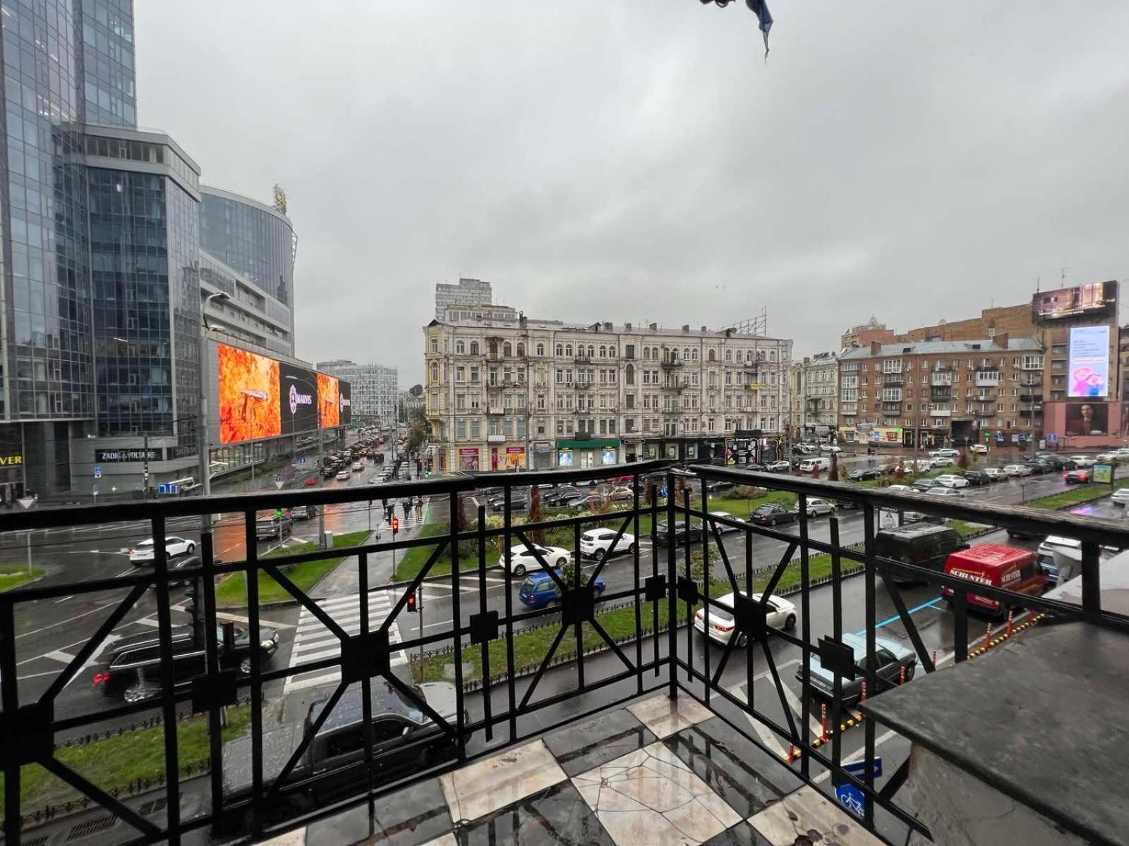 Apartment Near Gulliver Kiev Buitenkant foto
